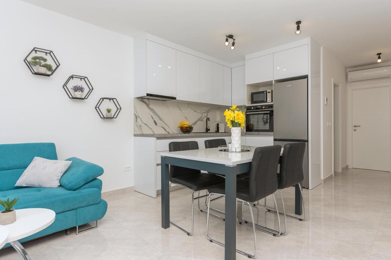 Apartment Ema Makarska Exterior photo