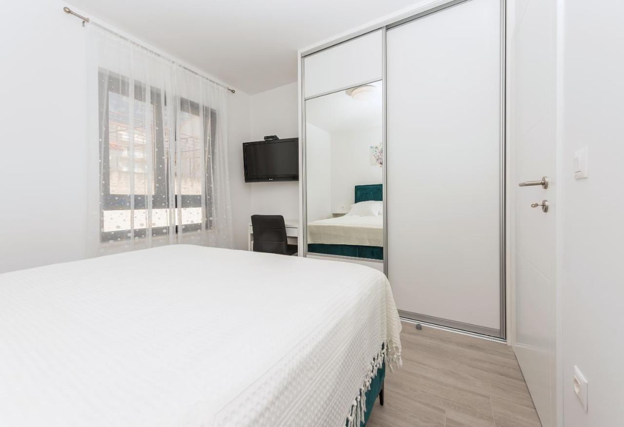 Apartment Ema Makarska Exterior photo