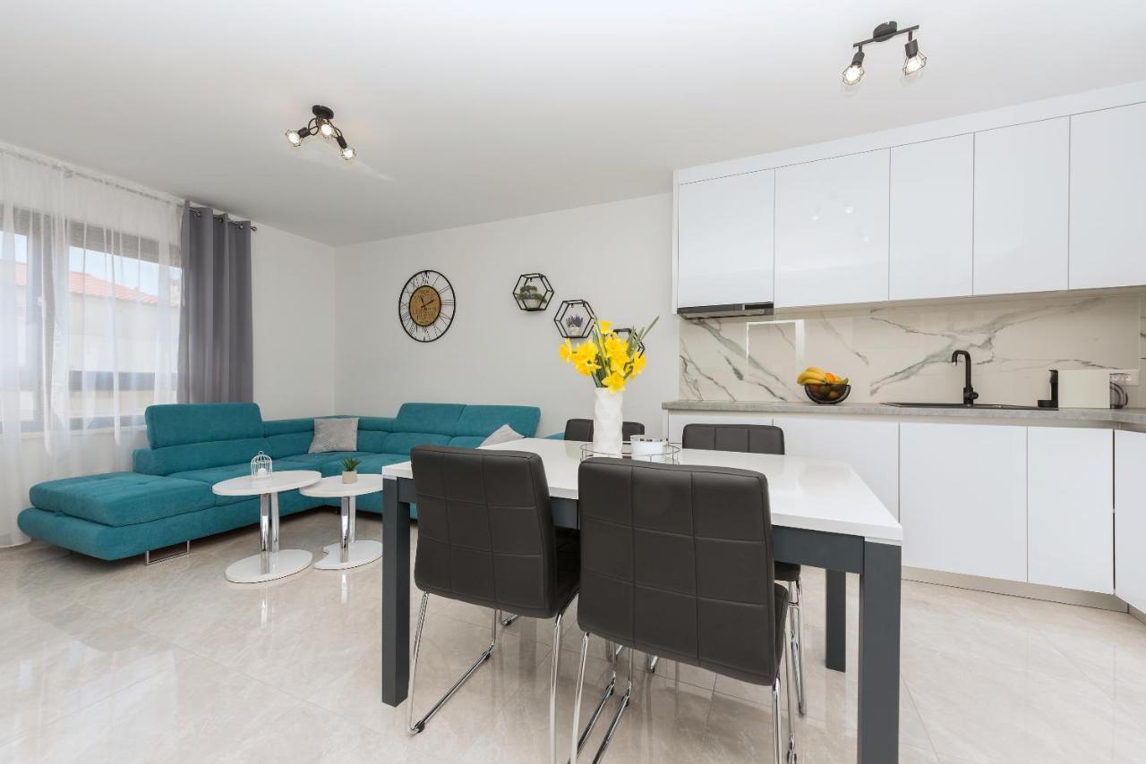 Apartment Ema Makarska Exterior photo