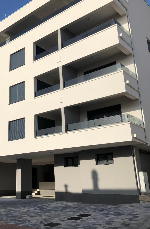 Apartment Ema Makarska Exterior photo